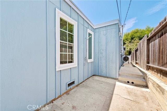 Building Photo - 480 Thalia St