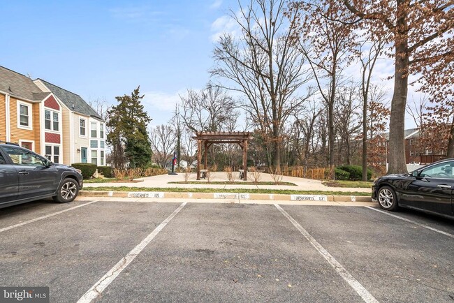 Building Photo - 6185 Little Valley Way