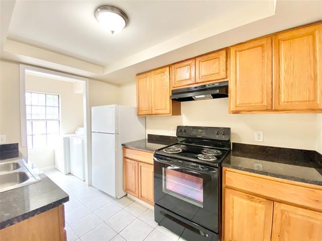 Building Photo - 8001 Rothington Rd