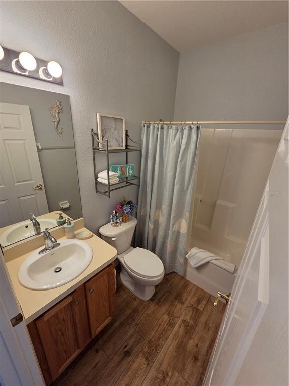 Building Photo - 24500 Bramhope Ct