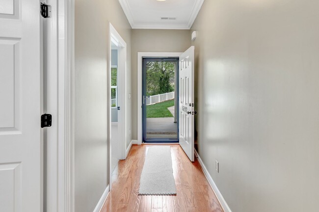 Building Photo - 1692 Preston Woods Dr