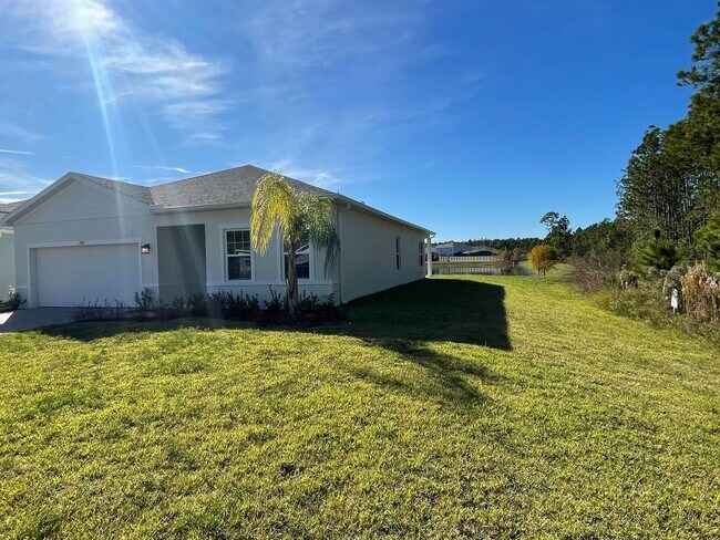 Building Photo - Beautiful 4 Bedroom 2 Bathroom home in Eagle Crest community