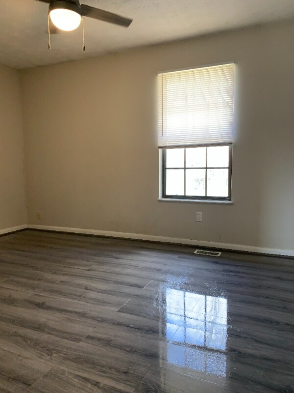 Building Photo - 726 Ohio Pike