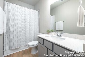 Building Photo - 1020 Vista View Dr