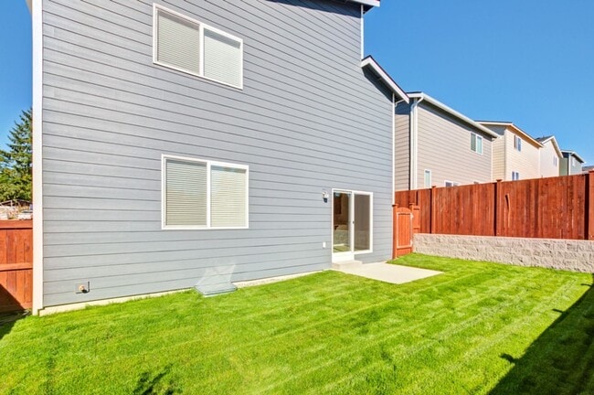 Building Photo - Modern 4BD 2.5BA in LSSD