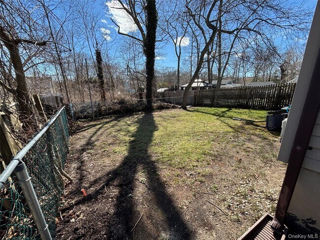 Building Photo - 78 Carlton Ave