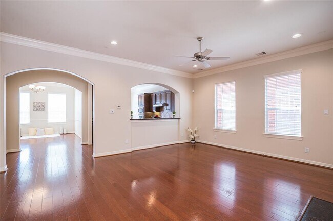 Building Photo - 13307 Olive Trce