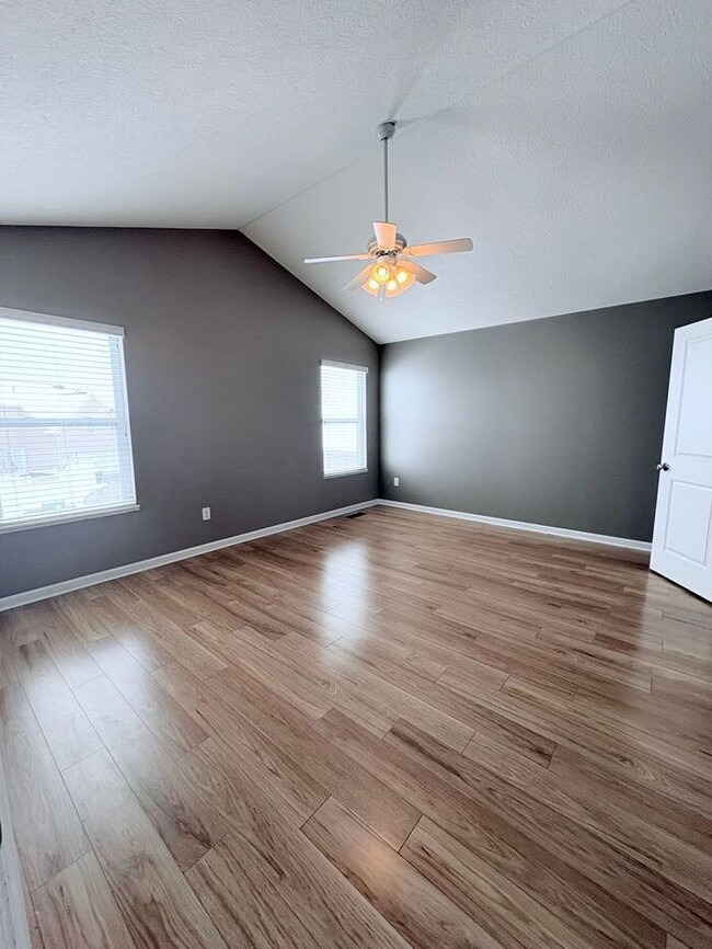 Building Photo - Charming 3 beds 2.5 bath in Blacklick!