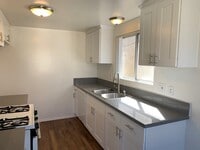 Building Photo - 206