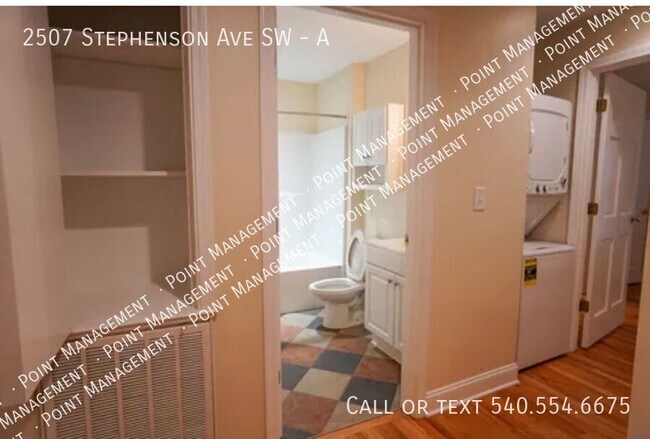 Building Photo - 2507 Stephenson Ave SW