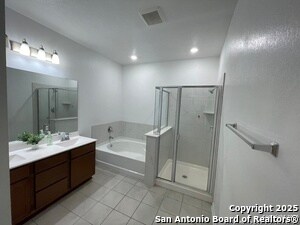 Building Photo - 411 Muscari Rd