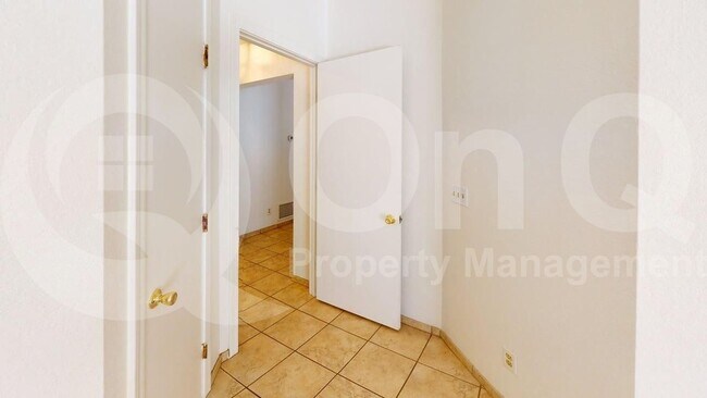 Building Photo - 8488 N Winchester Creek Dr