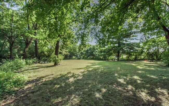 Building Photo - 3722 S Duff Ave