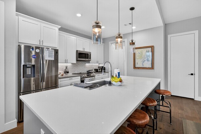 Building Photo - 297 Estates Cir