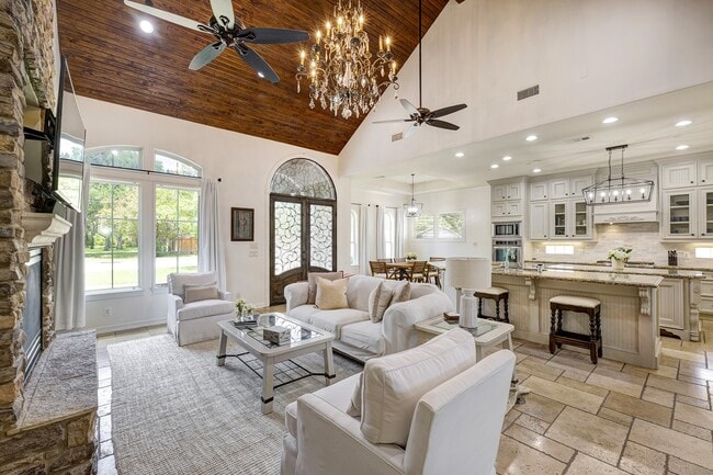 Building Photo - 1324 Bingle Rd