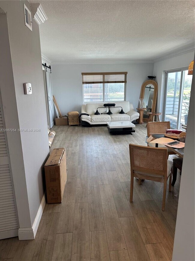 Building Photo - 3048 Sunrise Lakes Dr E