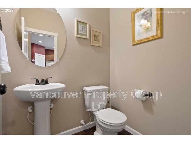 Building Photo - 2707 NE 131st Ct