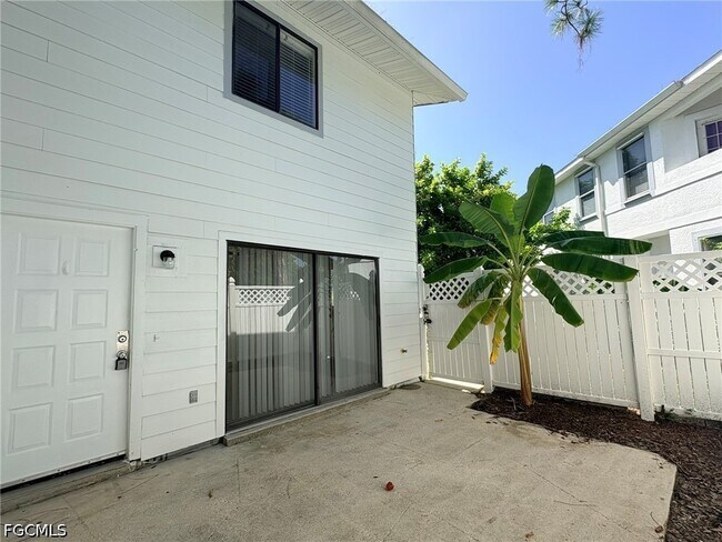 Building Photo - 11929 Corinne Lee Ct