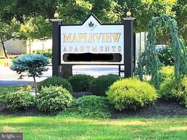 Primary Photo - 50 W Maple Ave
