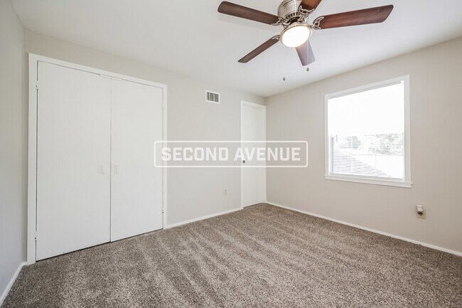 Building Photo - 223 Carla Ann CT