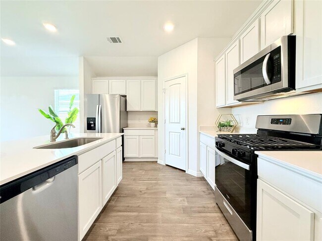 Building Photo - 598 Gladiola Lp