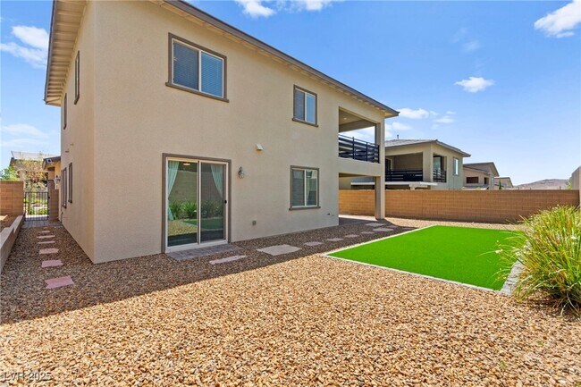 Building Photo - 767 Tallgrass St