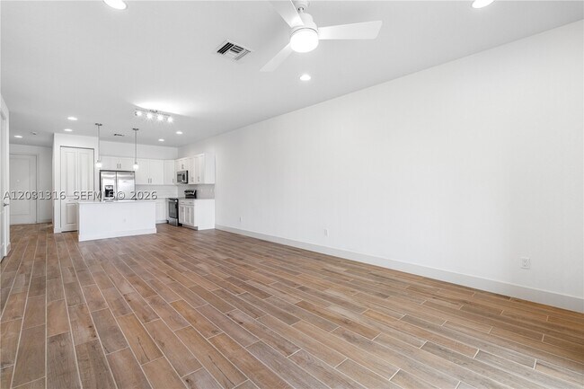 Building Photo - 7305 Ivory Spring Brilliance