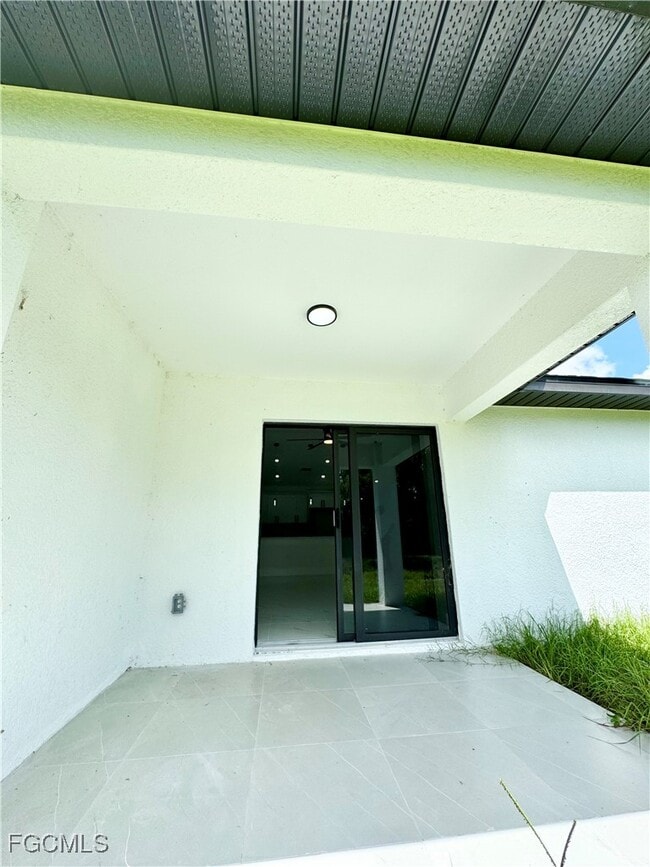 Building Photo - 668 Chemstrand St E