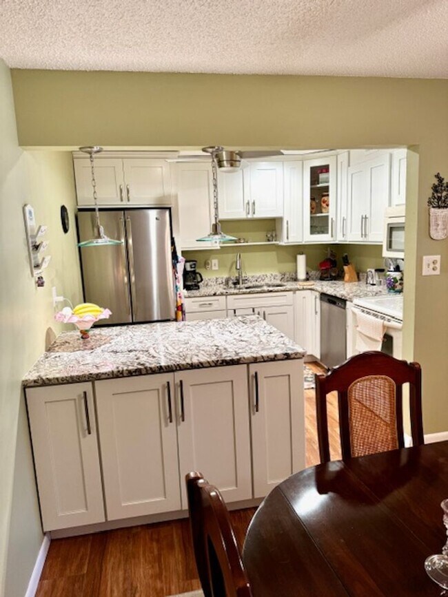 Building Photo - 2BD/2BA, NORTH INDIALANTIC CONDO IN PALM C...