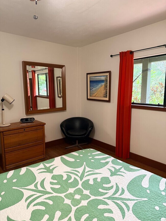 Building Photo - For Rent: Furnished 2-Bedroom, 1-Bath Ohana – Ha?iku