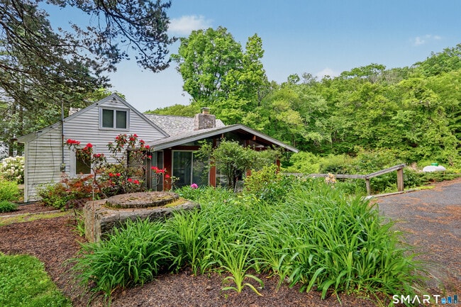 Building Photo - 26 Spruce Mountain Rd