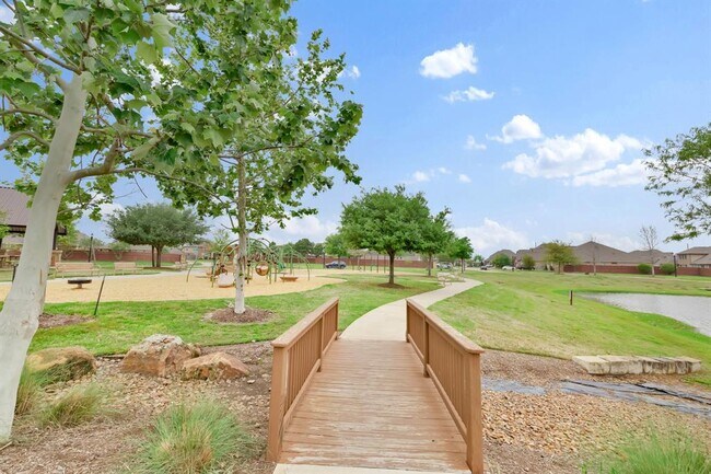 Building Photo - 9715 Messina Crest Ct
