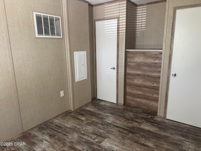 Building Photo - 7640 Liberty Ave