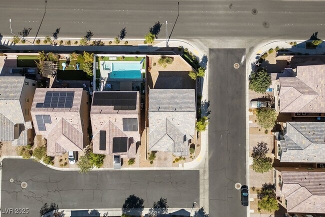 Building Photo - 9660 Pictou Ct