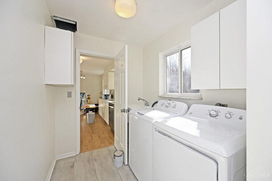 Building Photo - 9967 Morganstrace Dr