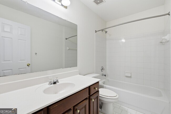 Building Photo - 1702 Clay Brooke Ct SE