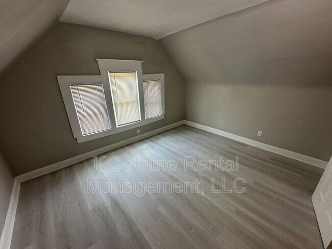 Building Photo - 3623 Wabash Ave