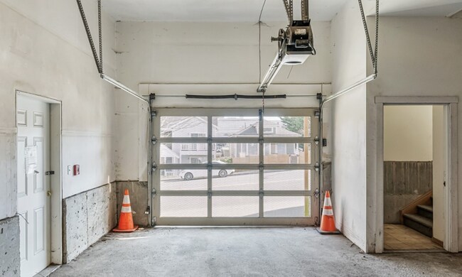 Building Photo - 3010 Norton Ave