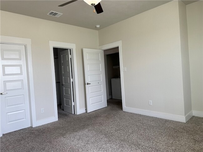 Building Photo - 2425 Chinook Wy
