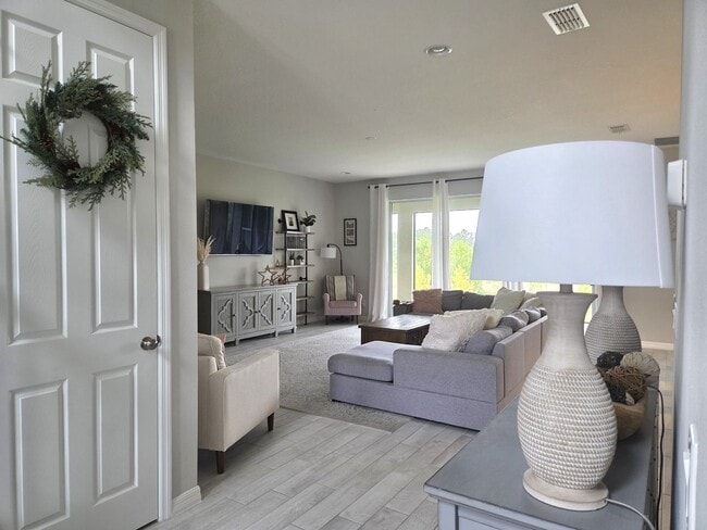 Building Photo - Two Story in Gated Lakeview Preserve