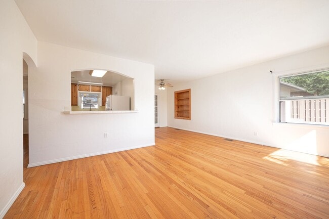 Building Photo - Recently Upgraded Detached Home with Large...