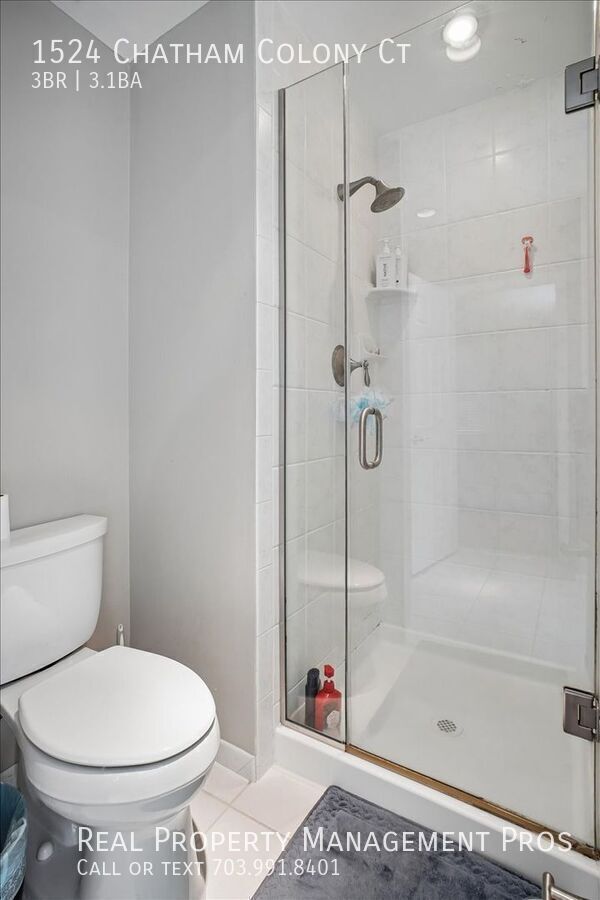 Building Photo - 1524 Chatham Colony Ct