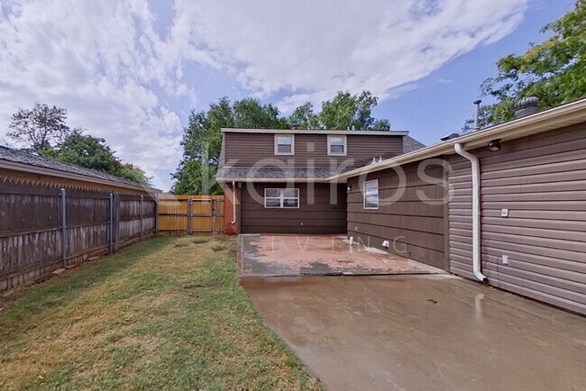 Building Photo - 5101 Harvard St