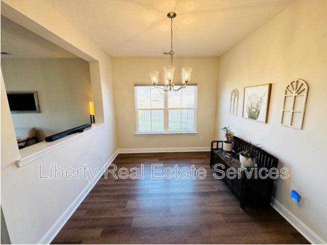 Building Photo - 342 Mcclelland Lp NE