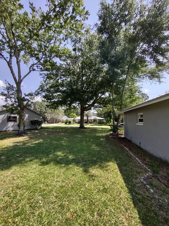 Building Photo - Indian Trails 3 Bedroom 2 Bath!