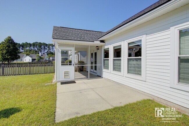 Building Photo - 97 Avonshire Dr
