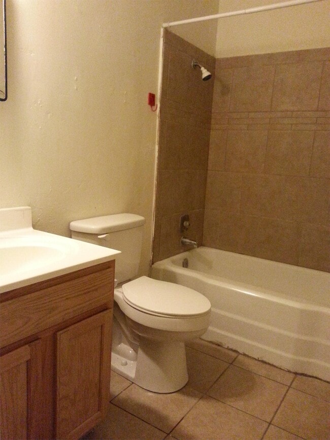 Building Photo - 1435 Smith