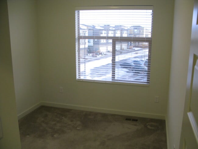 Building Photo - 2420 Uinta St
