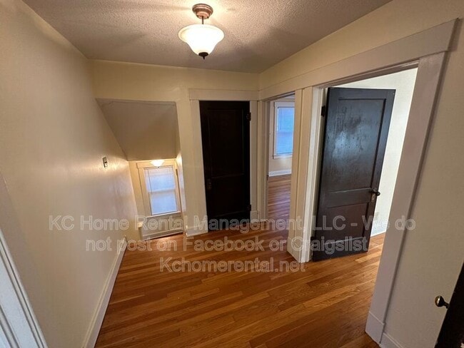 Building Photo - 5119 Grand Ave