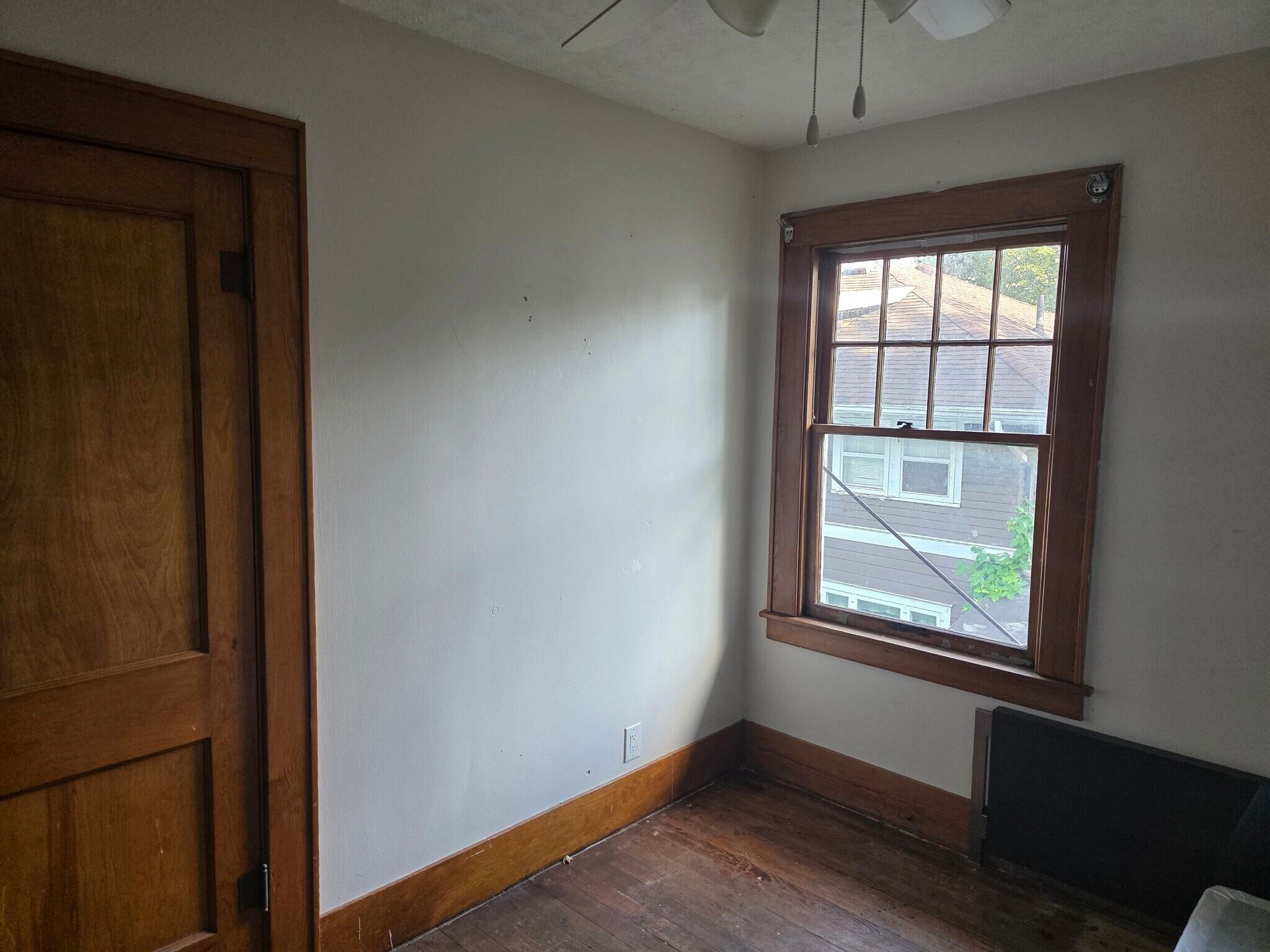Building Photo - 1720 Coleman Ave